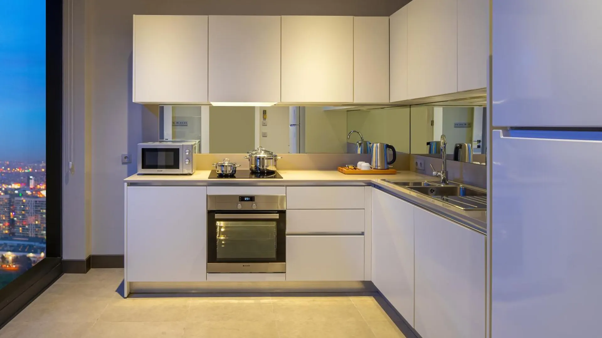 Hotel Movenpick Living Istanbul West