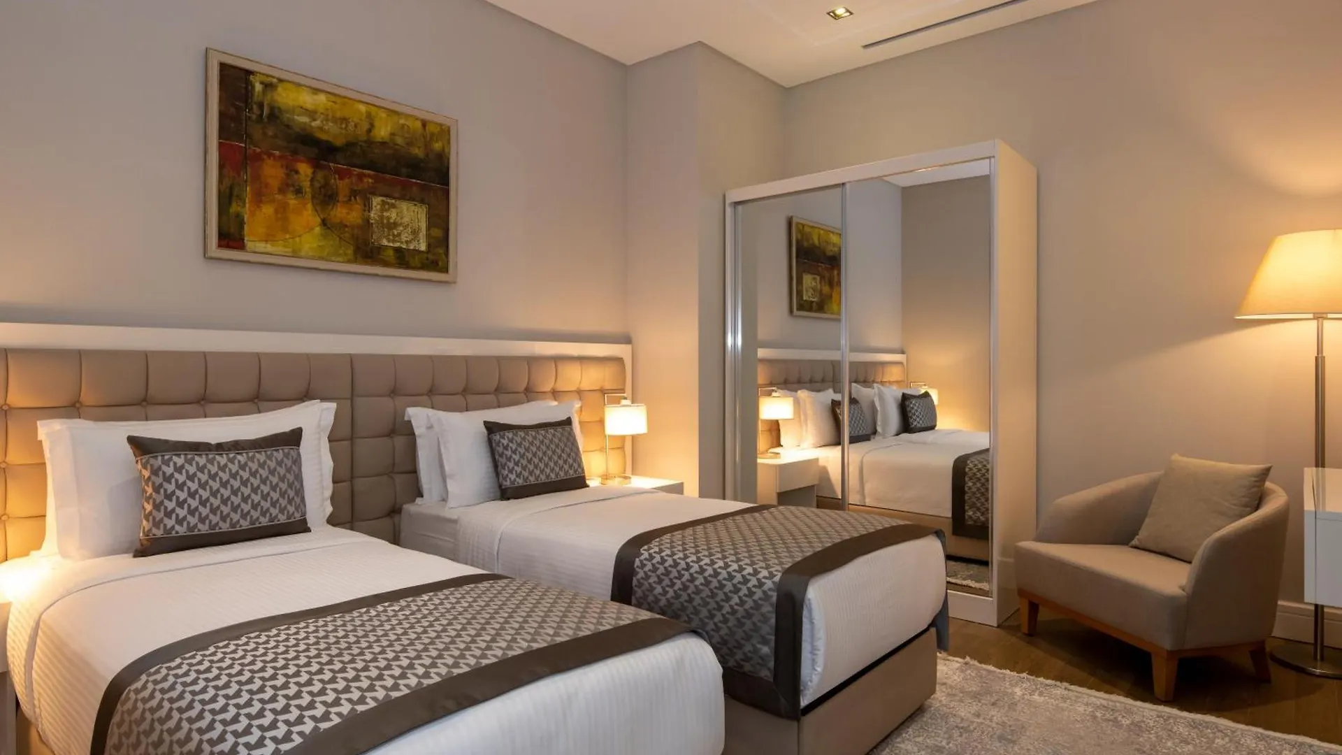 Hotel Movenpick Living Istanbul West