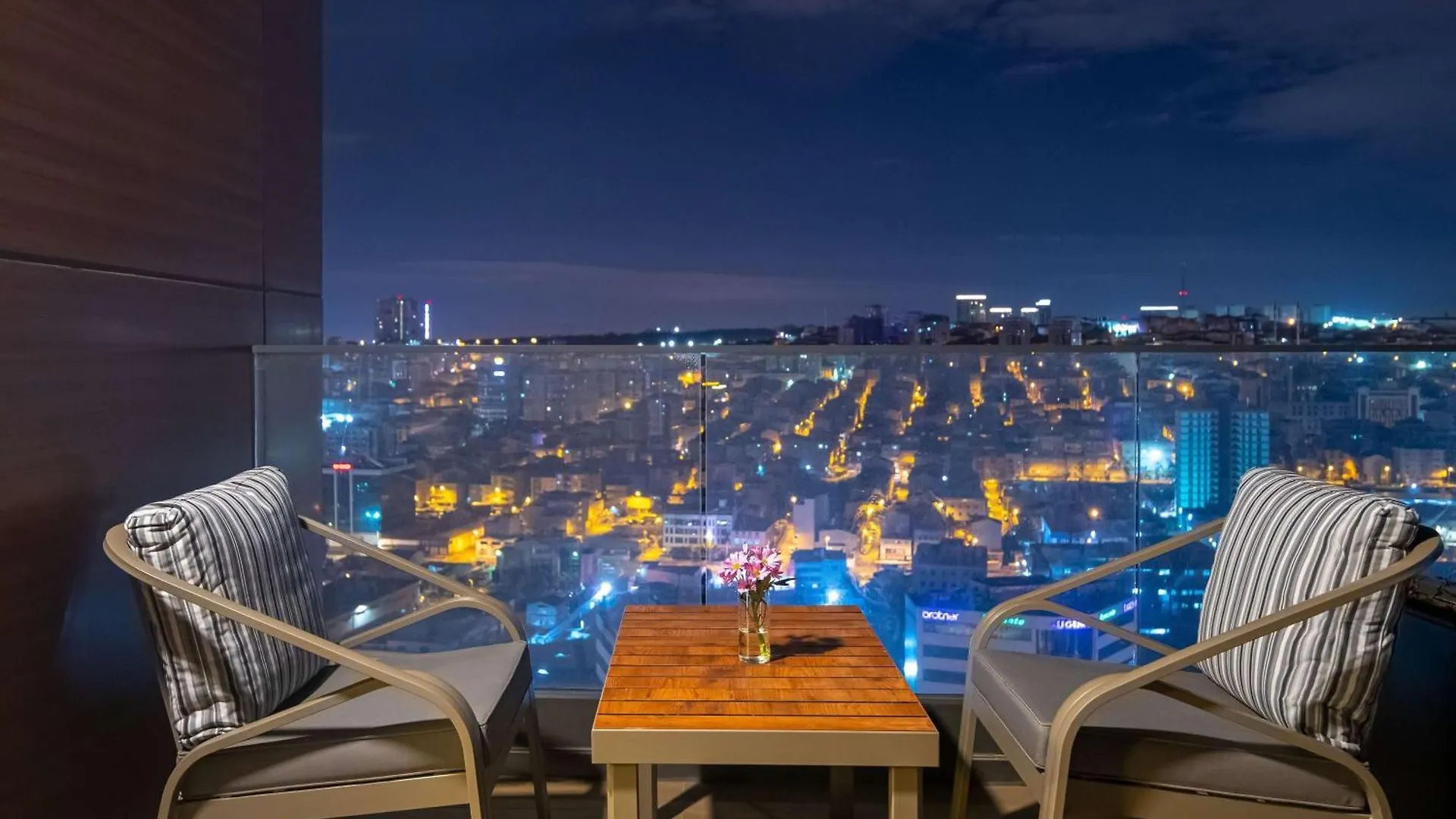Movenpick Living Istanbul West Hotel