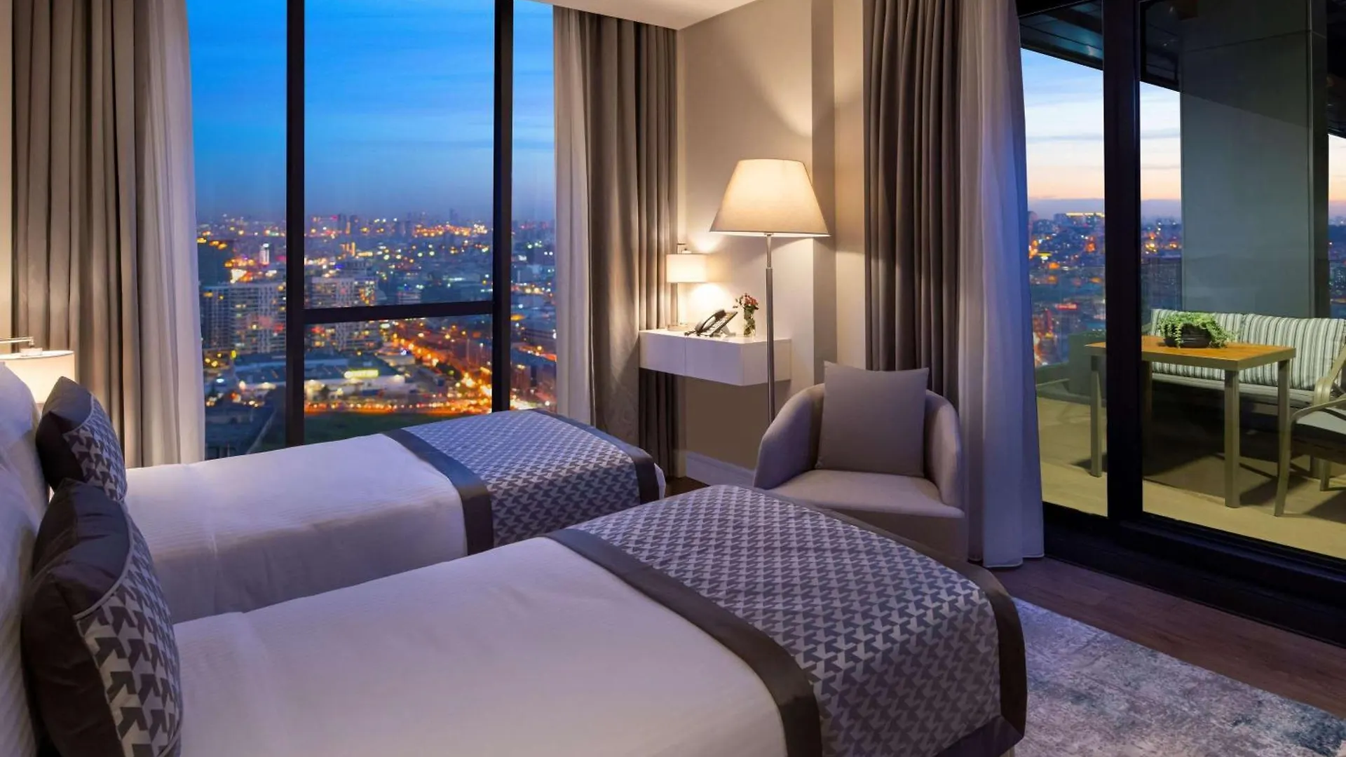 Hotel Movenpick Living Istanbul West