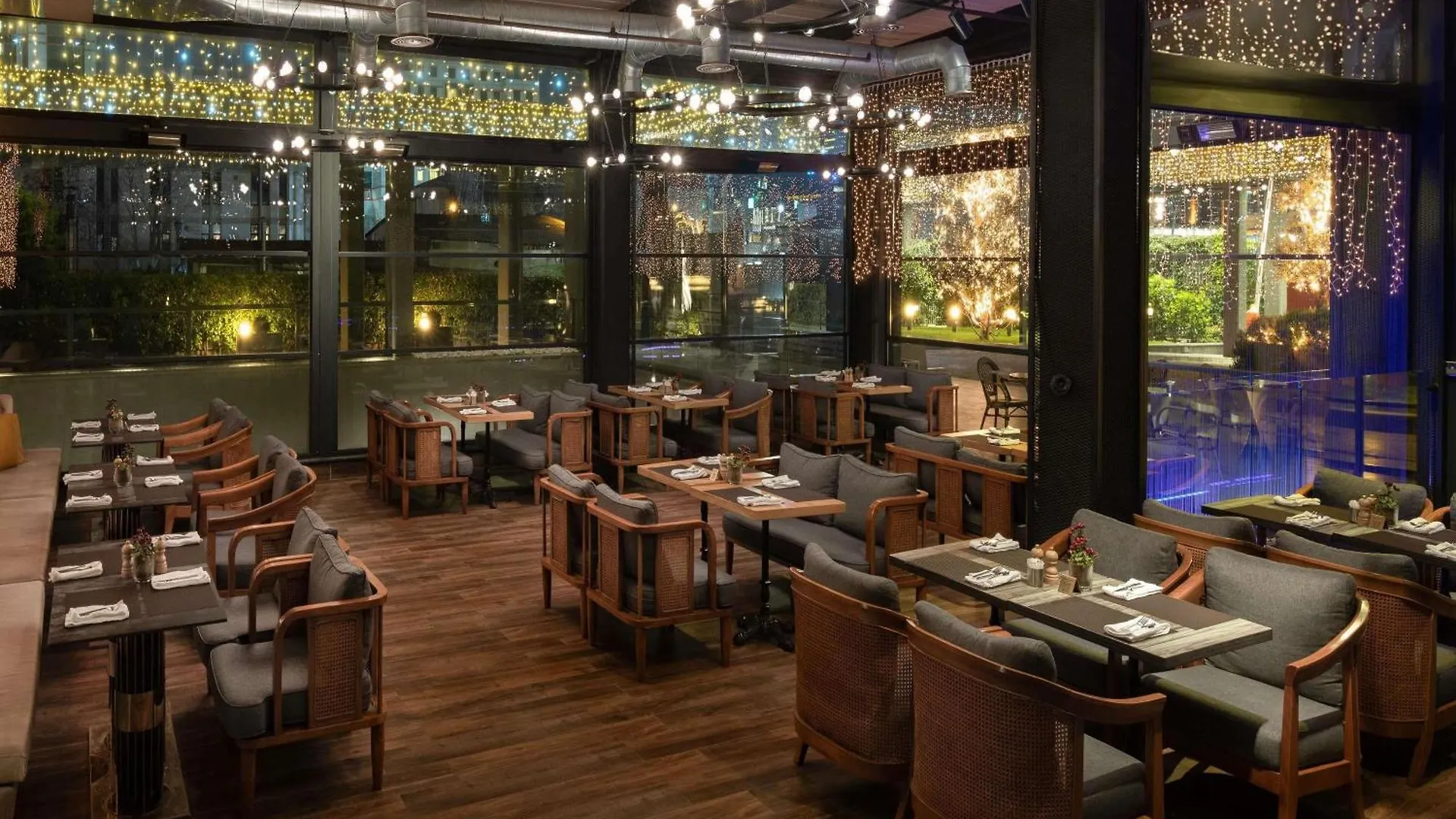 Movenpick Living Istanbul West Hotel