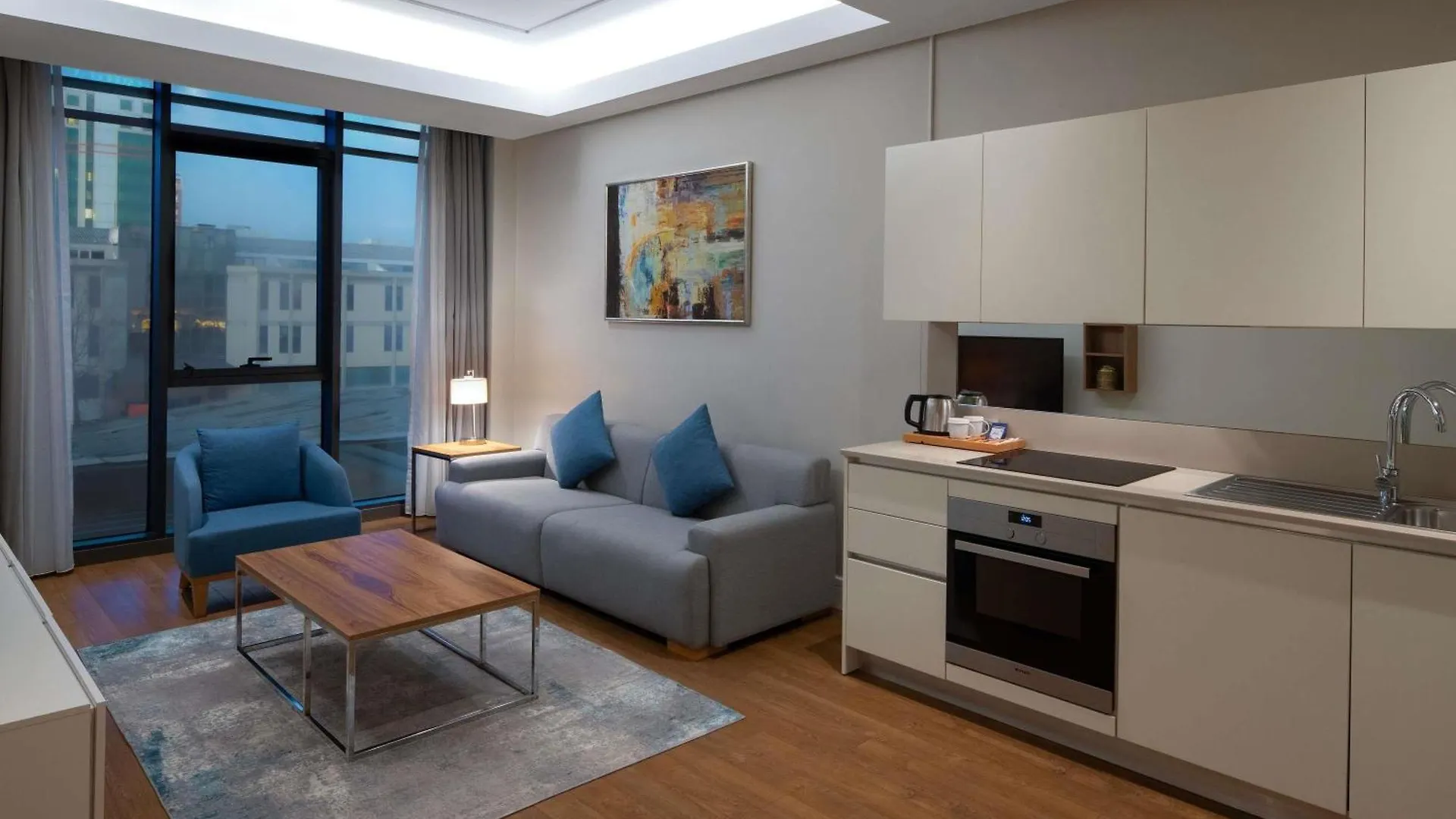 Hotel Movenpick Living Istanbul West