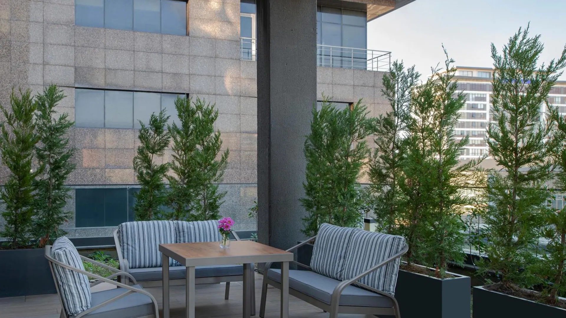 Hotel Movenpick Living Istanbul West