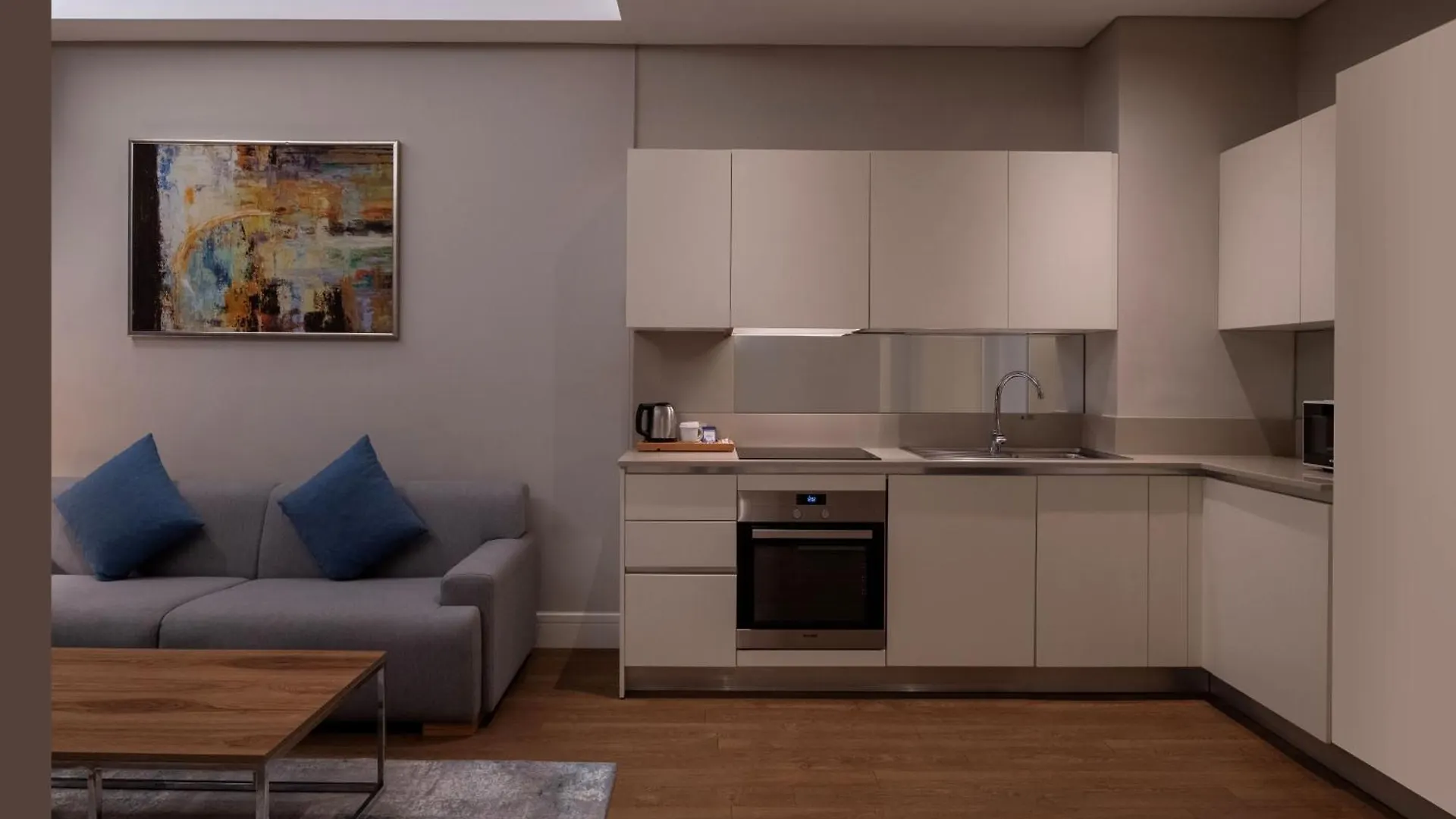 Отель Movenpick Living Istanbul West